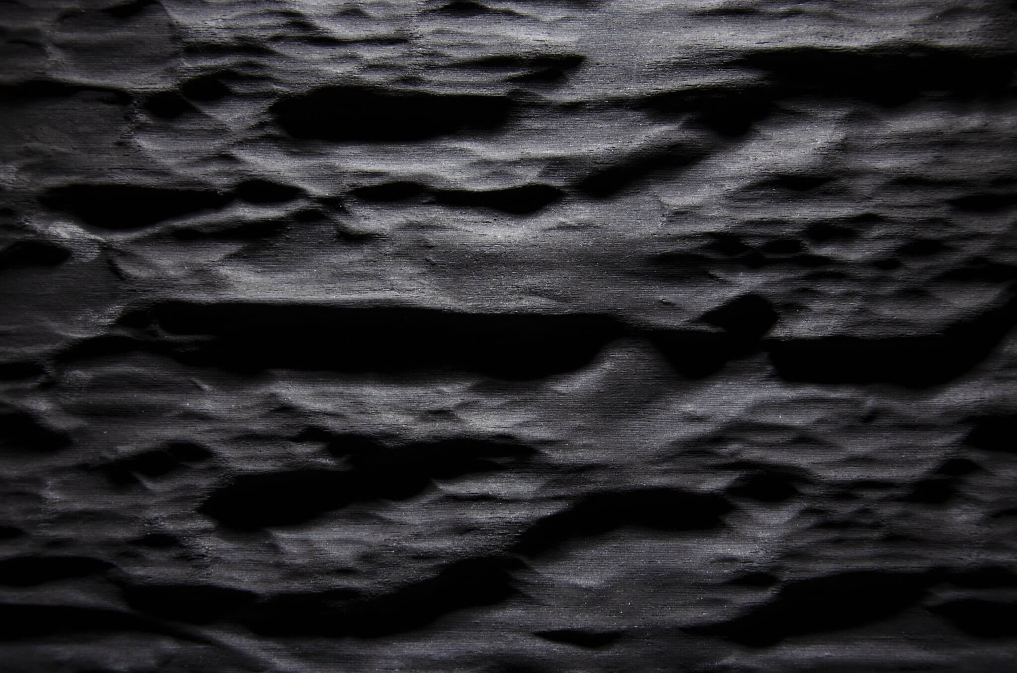 02 – Black clear matt lacquered - Alpi veneer